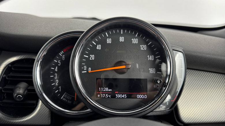 MINI Hatchback 1.5 Cooper Exclusive 5dr Petrol Hatchback